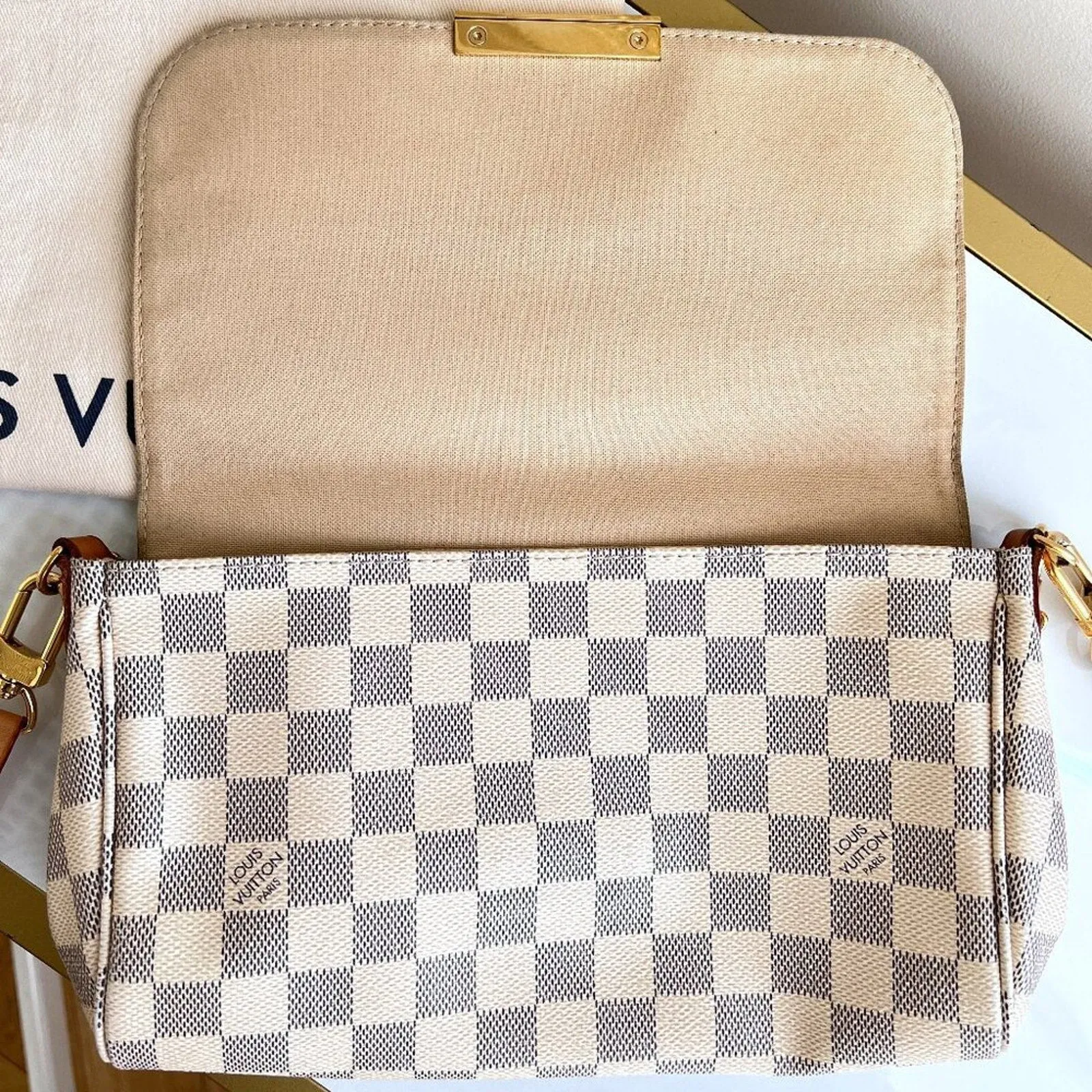 100% Authentic Louis Vuitton Favorite MM Azue Damier Crossbody Clutch Bag DU1107