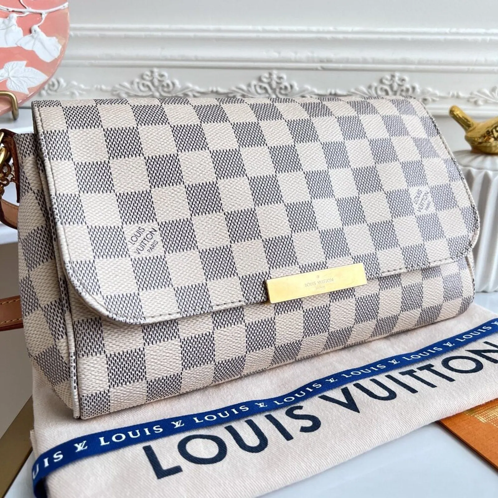100% Authentic Louis Vuitton Favorite MM Azue Damier Crossbody Clutch Bag DU1107