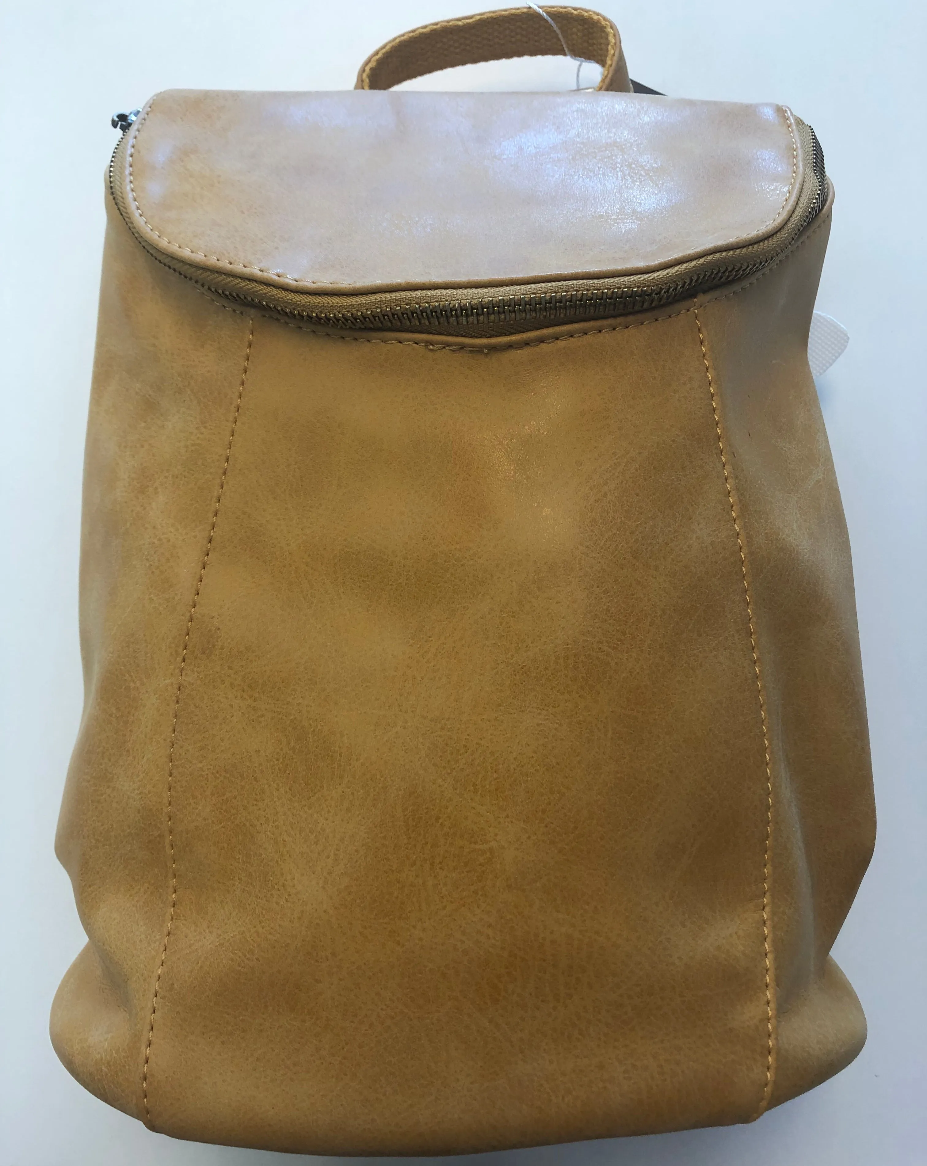 ALYSSA DISTRESSED BACKPACK