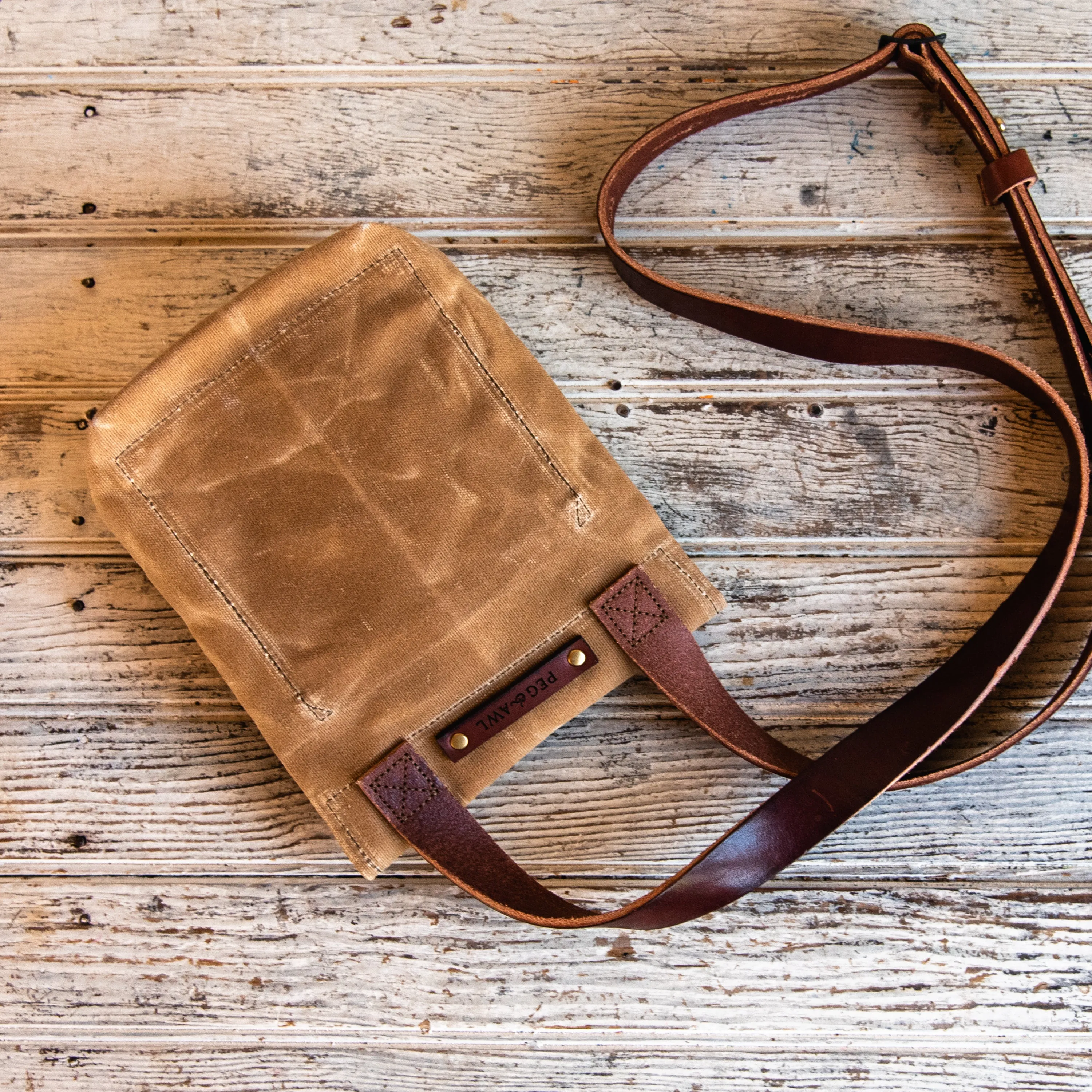 Autumn Colors: The Small Hunter Satchel