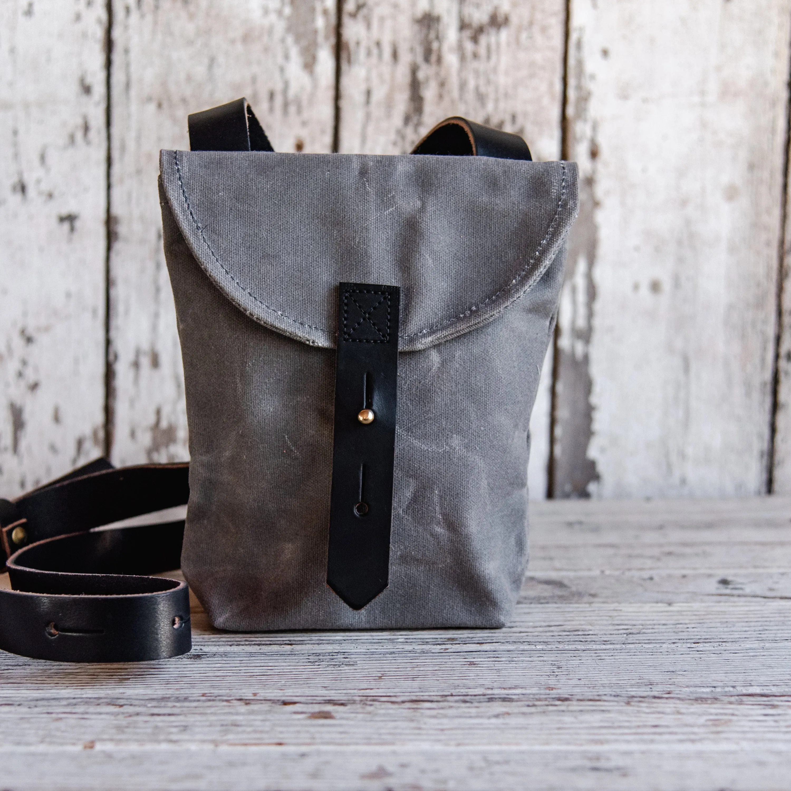 Autumn Colors: The Small Hunter Satchel
