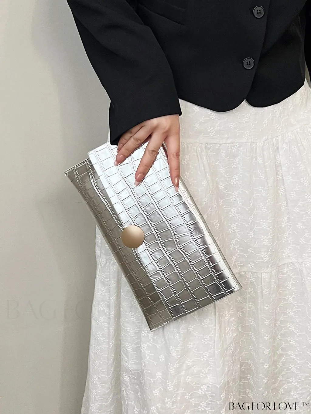 BagForLove - Black Crocodile Embossed Envelope Bag: Elegant PU Finish