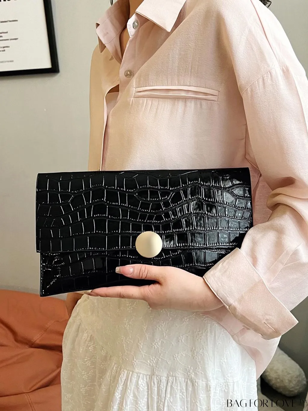 BagForLove - Black Crocodile Embossed Envelope Bag: Elegant PU Finish