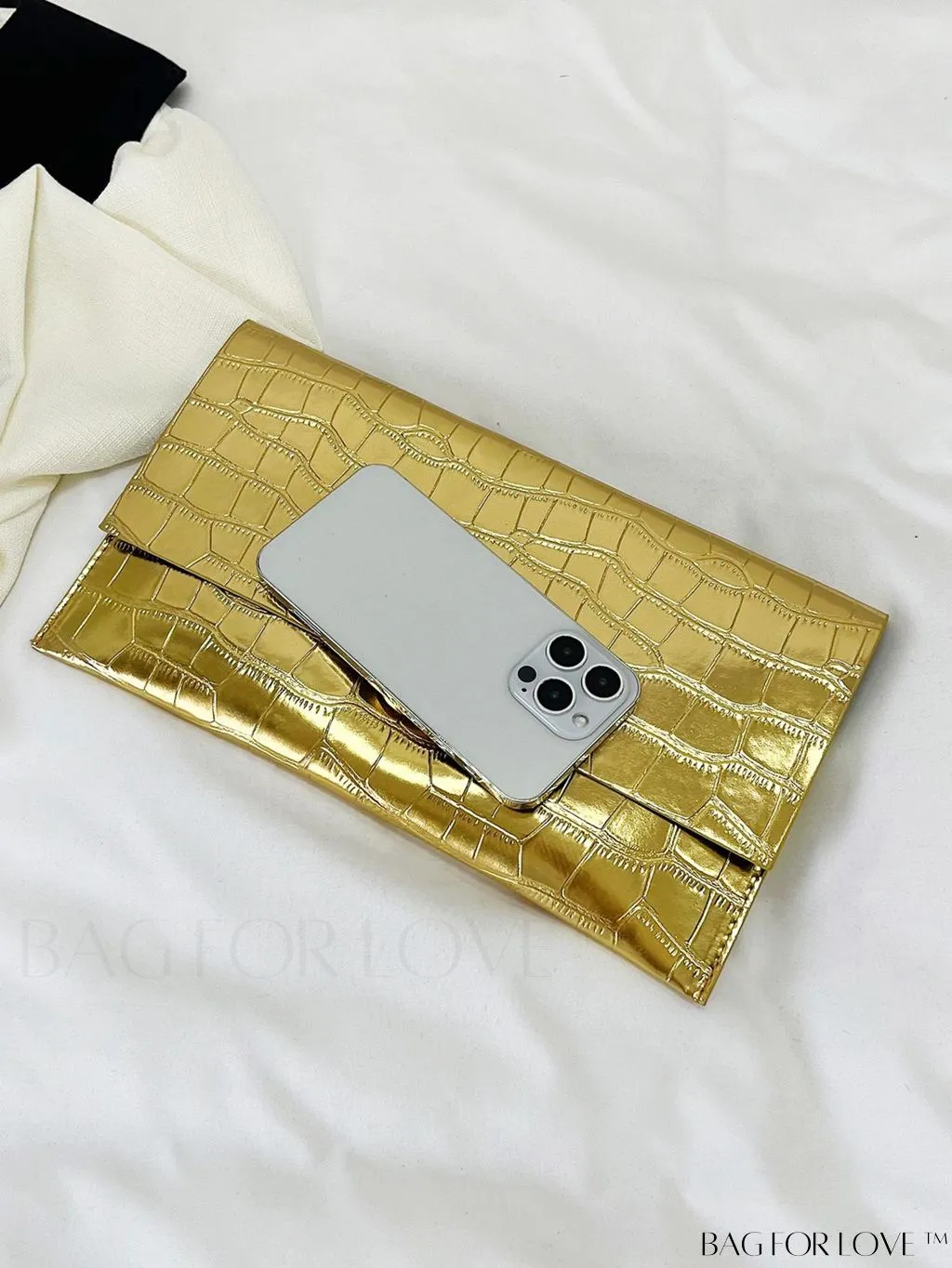 BagForLove - Black Crocodile Embossed Envelope Bag: Elegant PU Finish
