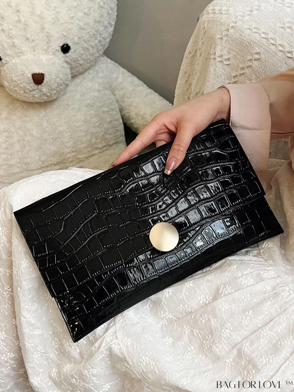 BagForLove - Black Crocodile Embossed Envelope Bag: Elegant PU Finish