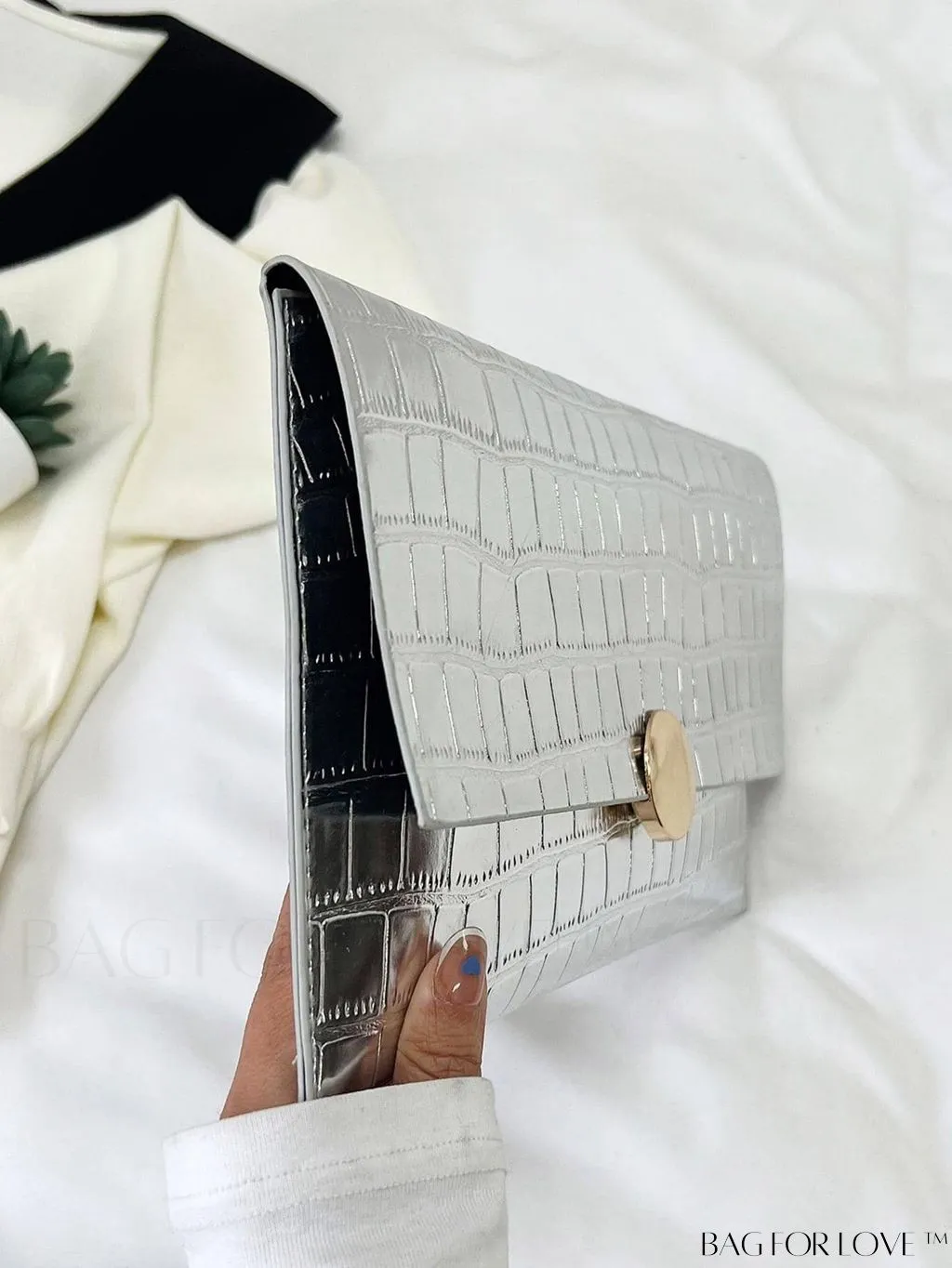 BagForLove - Black Crocodile Embossed Envelope Bag: Elegant PU Finish