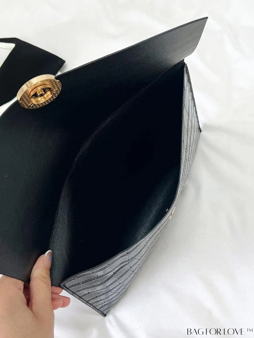 BagForLove - Black Crocodile Embossed Envelope Bag: Elegant PU Finish