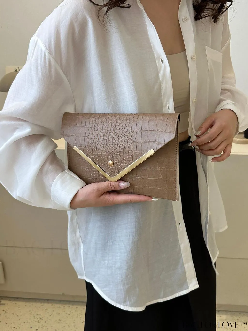 BagForLove - Chic Crocodile Embossed Envelope Bag with Metal Decor for an Elegant Look