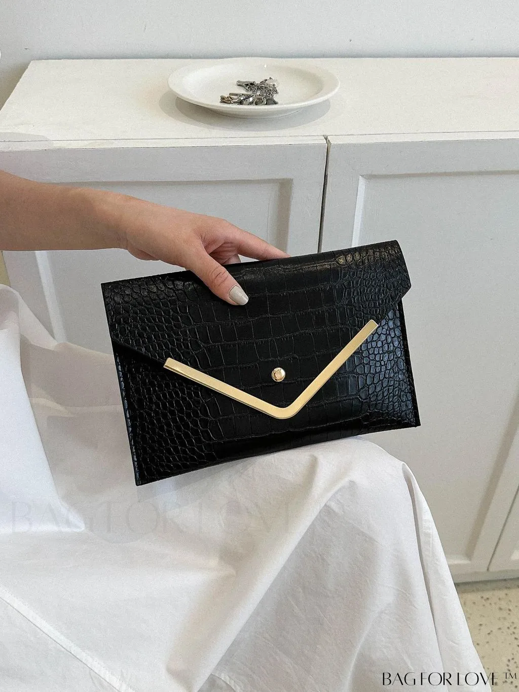 BagForLove - Chic Crocodile Embossed Envelope Clutch with Metal Edge - Solid Color