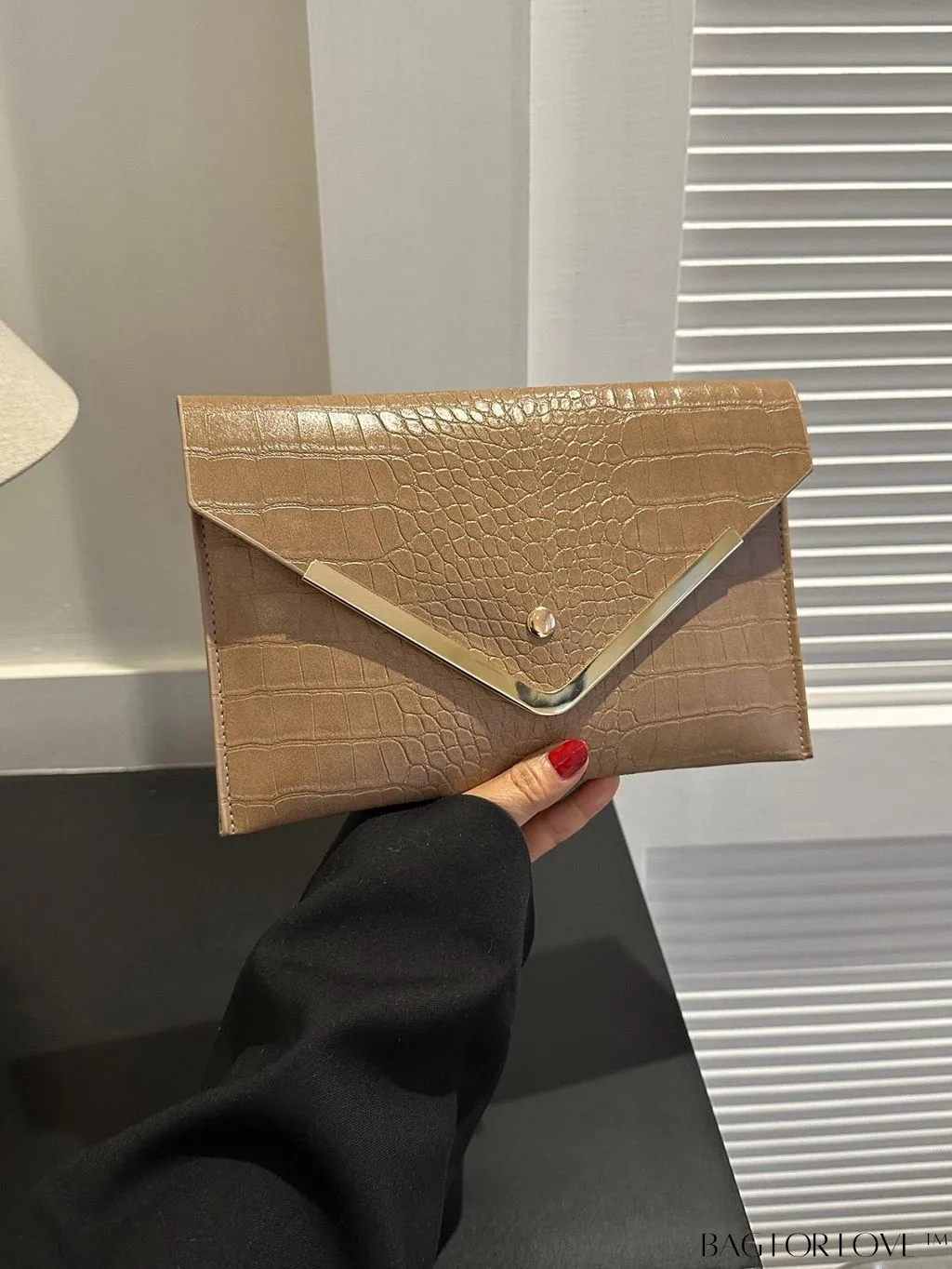 BagForLove - Chic Crocodile Embossed Envelope Clutch with Metal Edge - Solid Color