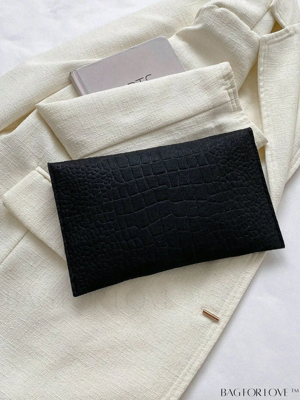 BagForLove - Crocodile Embossed Flap Envelope Bag - Stylish Polyester Fashion Accessory