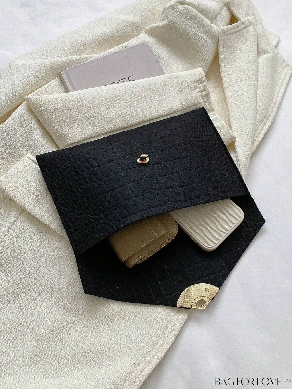 BagForLove - Crocodile Embossed Flap Envelope Bag - Stylish Polyester Fashion Accessory