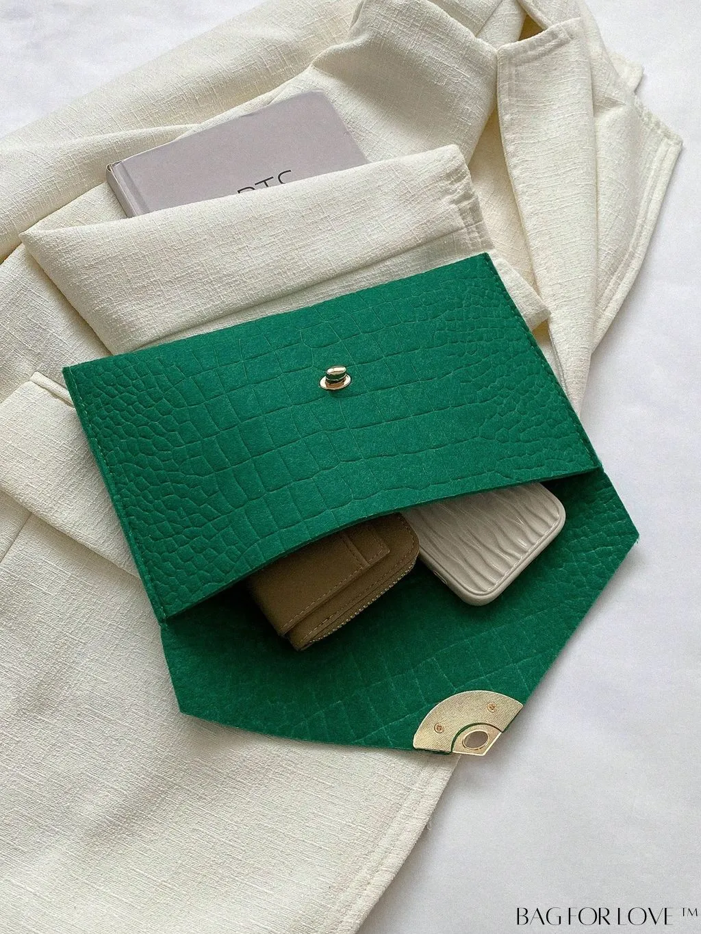 BagForLove - Crocodile Embossed Flap Envelope Bag - Stylish Polyester Fashion Accessory