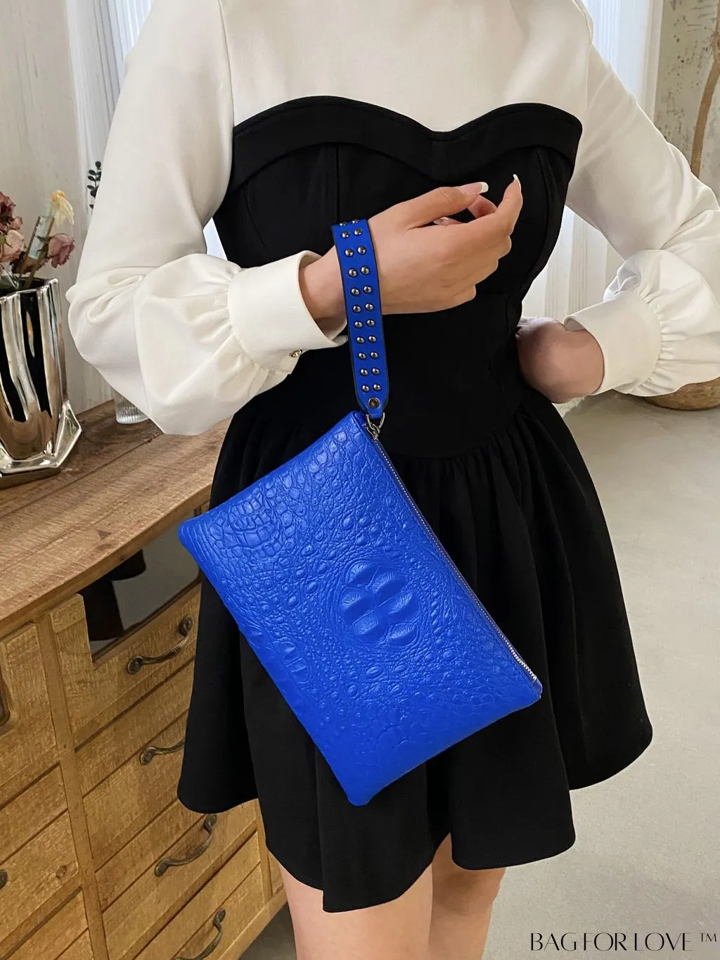 BagForLove - Crocodile Embossed PU Square Bag for Everyday Use