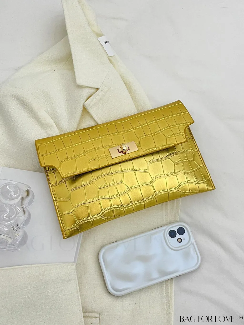 BagForLove - Funky Circle Crocodile Embossed Medium Envelope Bag with Turn-lock Closure