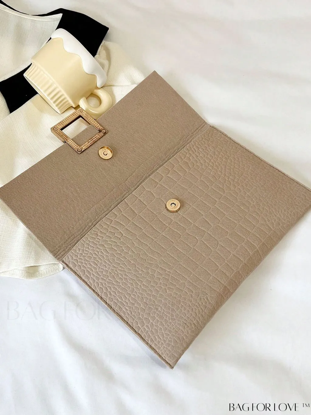 BagForLove - Green Crocodile-Embossed Envelope Bag with Metal Decor - Elegance Redefined
