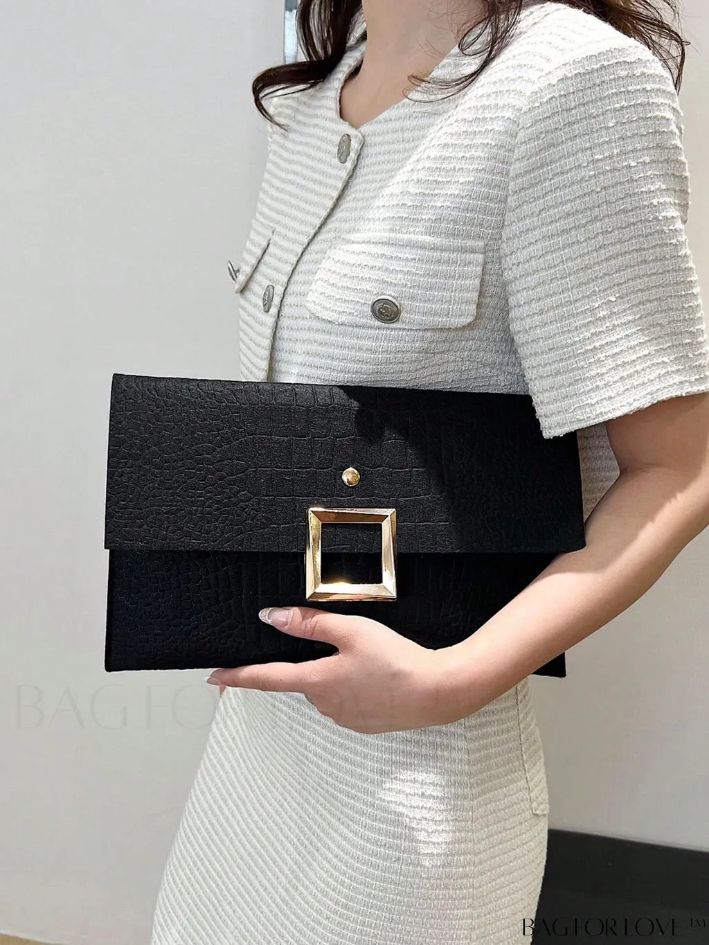 BagForLove - Green Crocodile-Embossed Envelope Bag with Metal Decor - Elegance Redefined