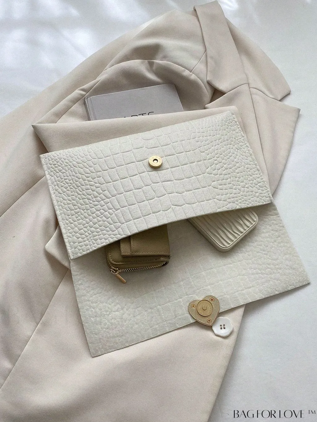 BagForLove - Heart Decor Embossed Envelope Bag with Intricate Detailing