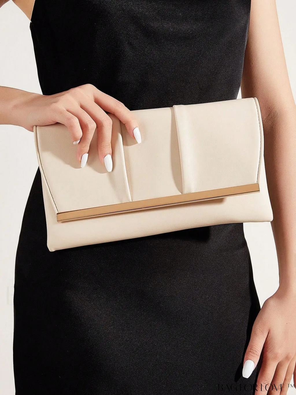 BagForLove - Ruched Detail Metal Envelope Bag for Elegant Home Decor