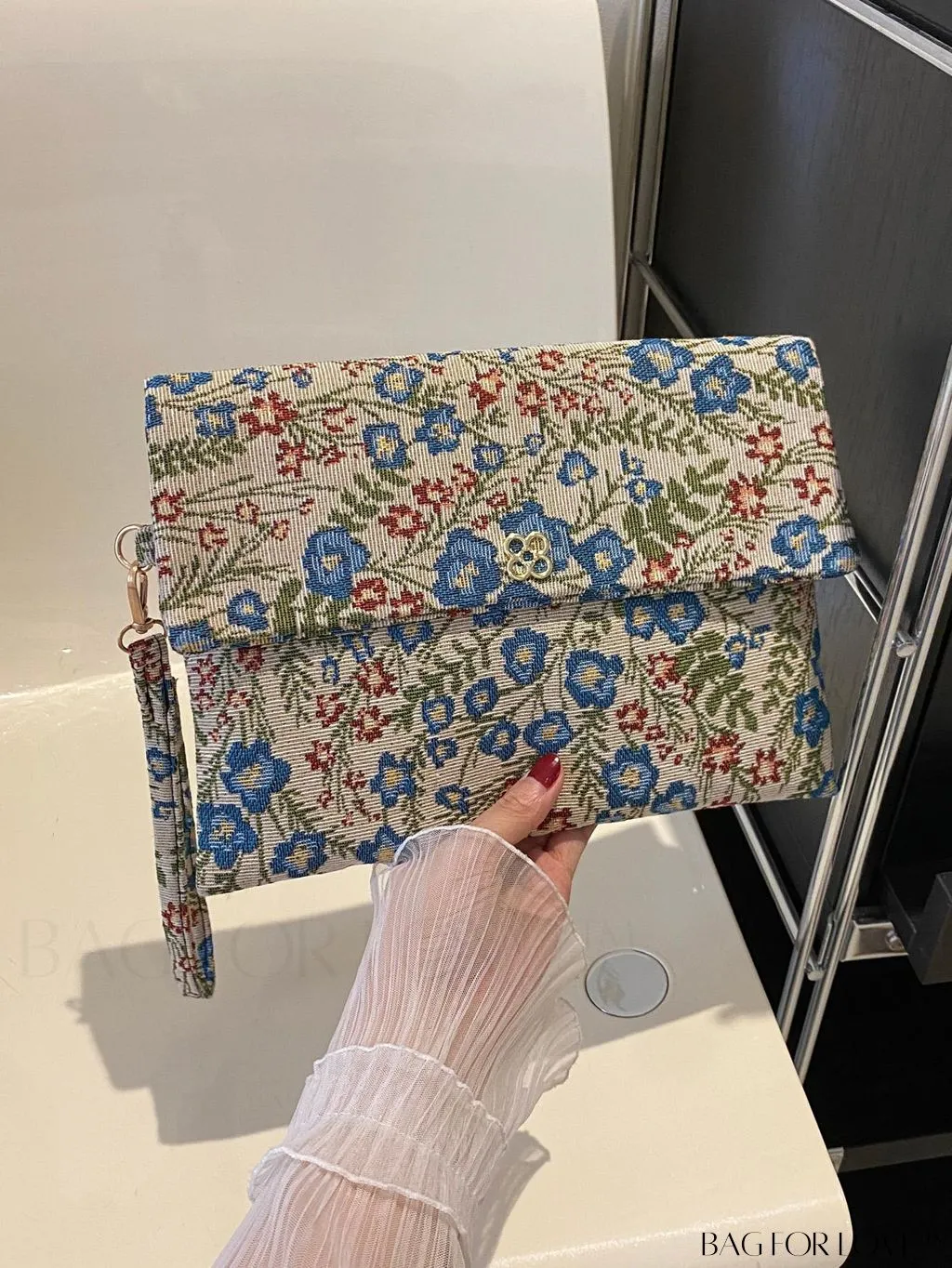 BagForLove - Stylish Floral Embroidered Clutch with Handle - Versatile and Fashionable for Women