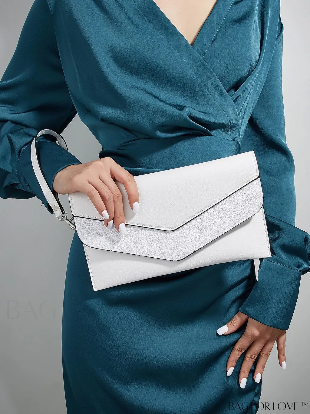 BagForLove - Stylish PU Envelope Clutch: Womens Fashion Wristlet