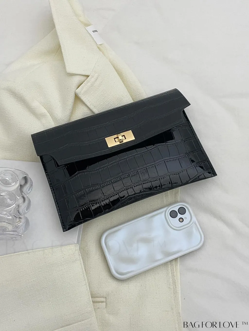 BagForLove - Womens Crocodile Print Envelope Clutch: Chic and Stylish.