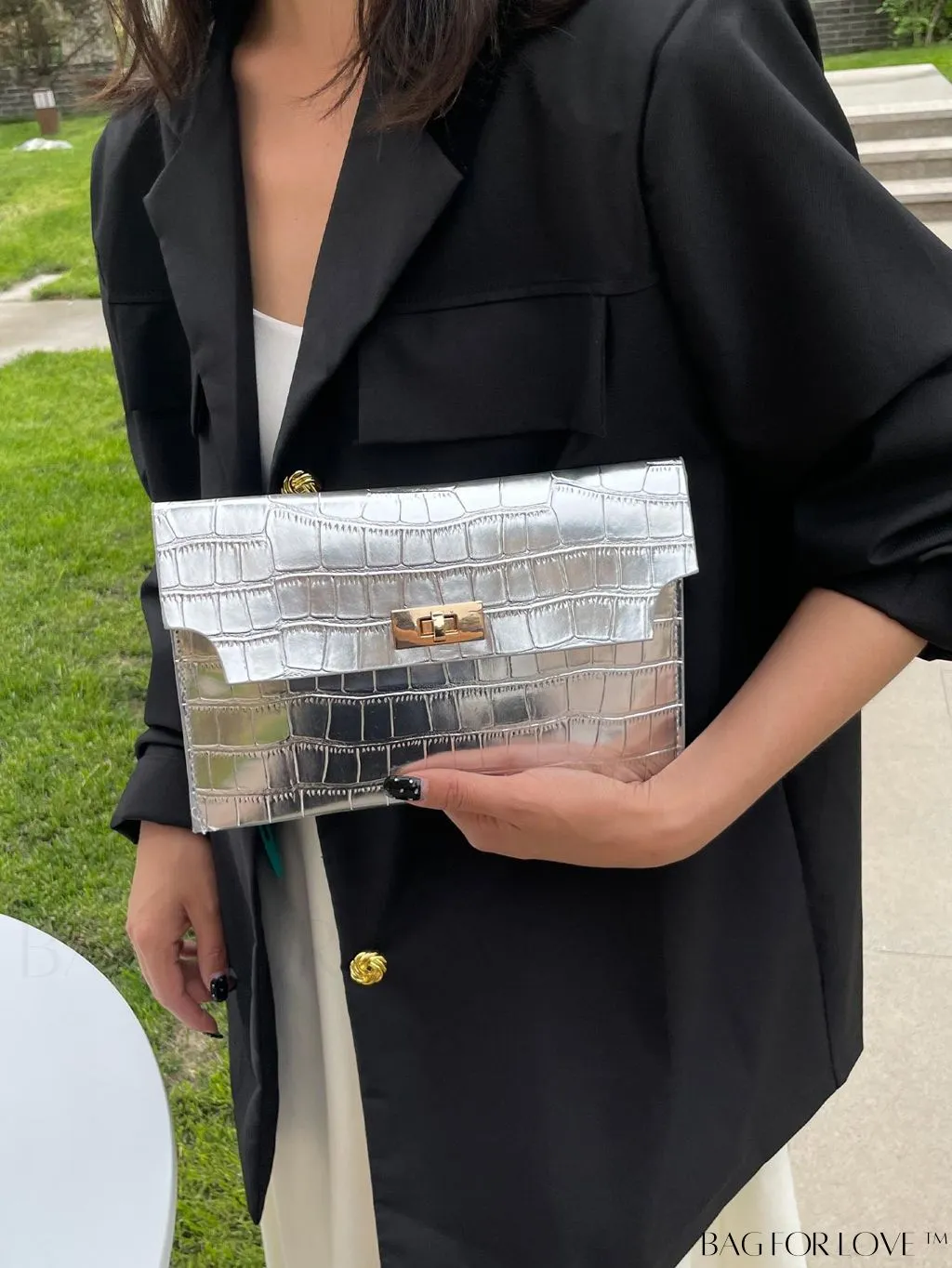 BagForLove - Womens Crocodile Print Envelope Clutch: Chic and Stylish.
