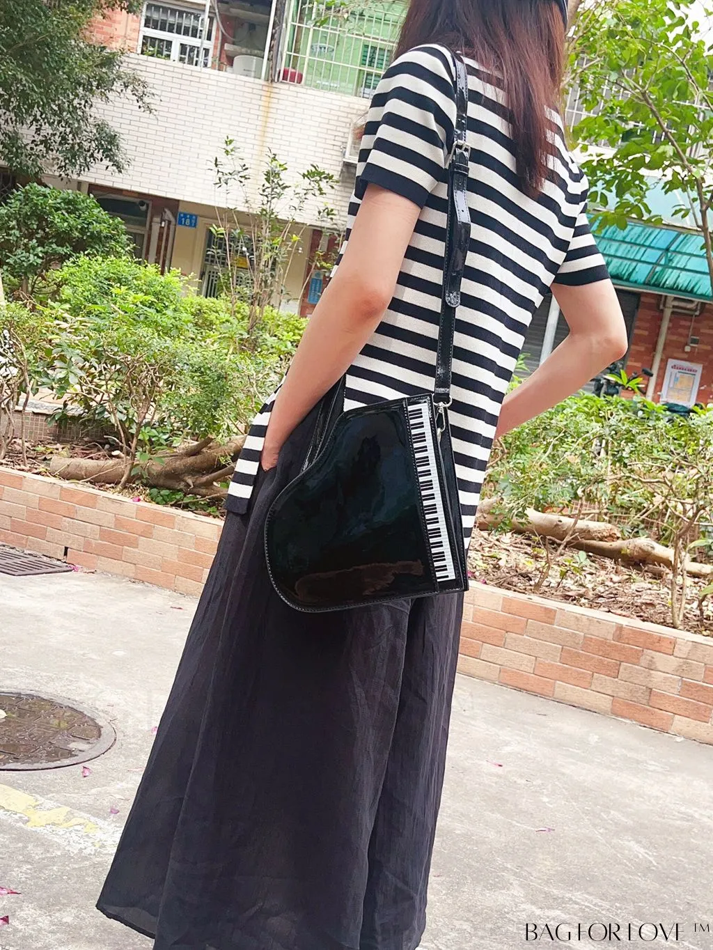 BagForLove - Womens Vintage Piano Style Crossbody Bag: Elegant and Novelty Shoulder Handbag