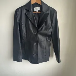 Black Leather Jacket Worthington Tailored Mid Length Classic Minimalist Blazer S