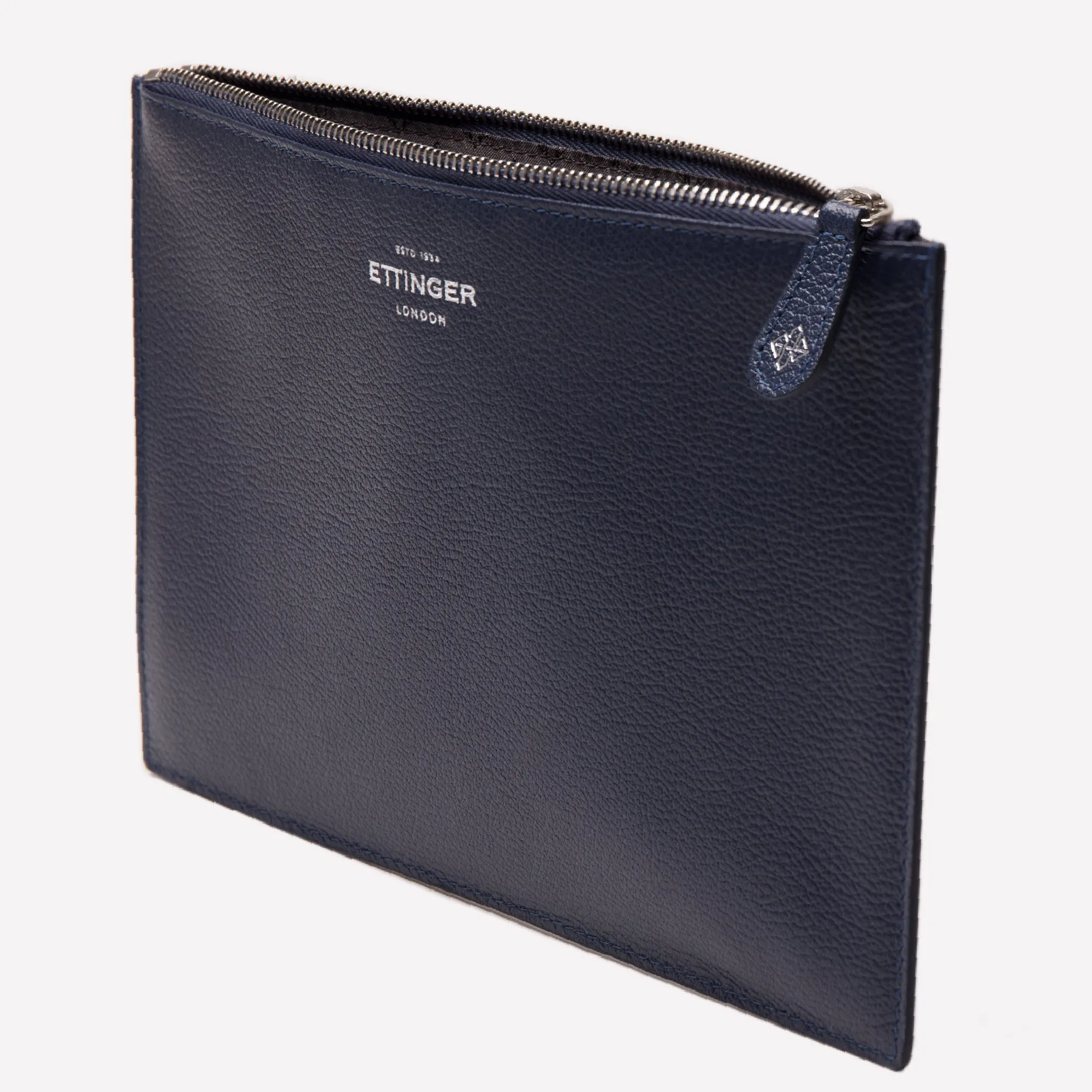 CAPRA TRAVEL POUCH - MARINE BLUE