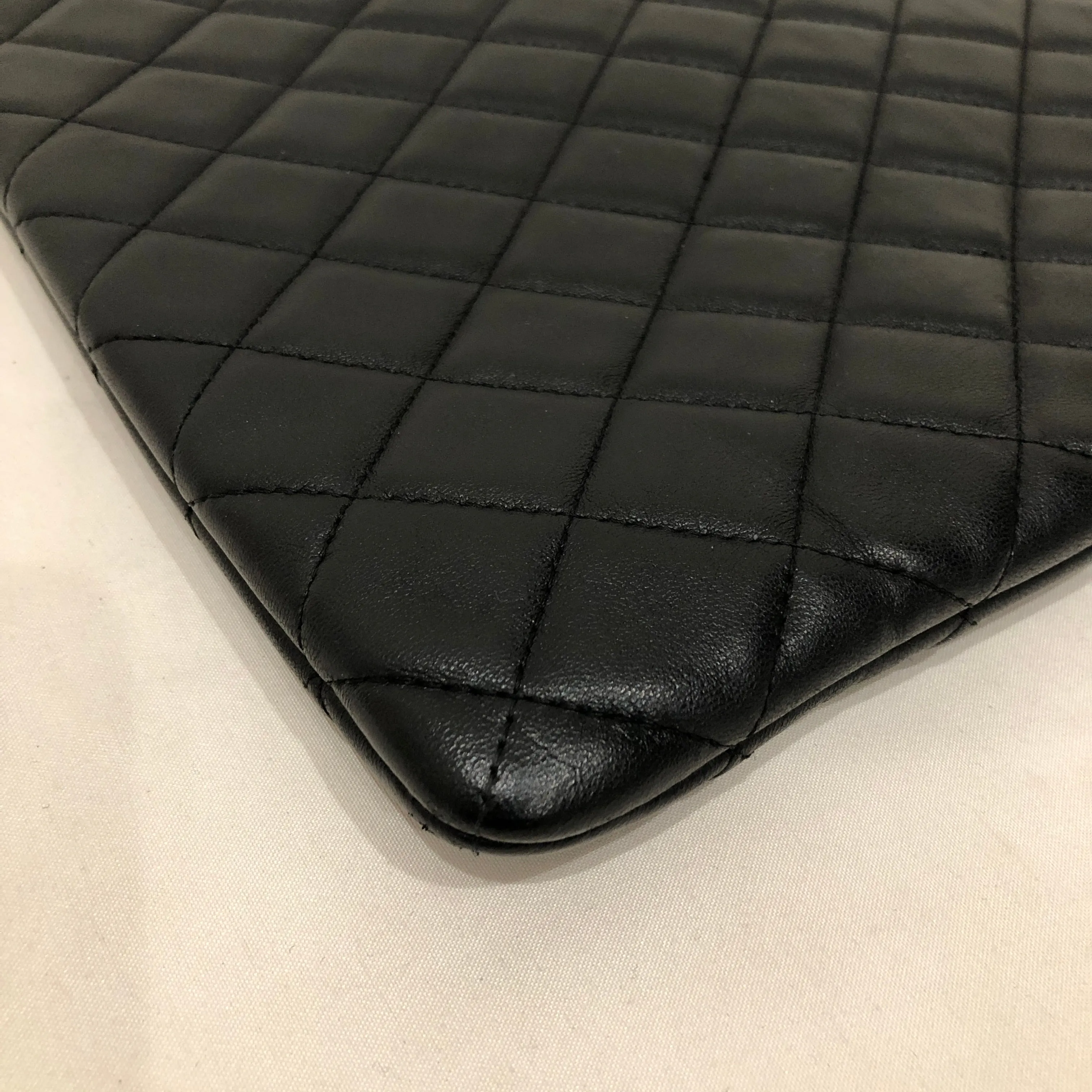 Chanel Black Leather CC Zippy Pouch Sku# 83263