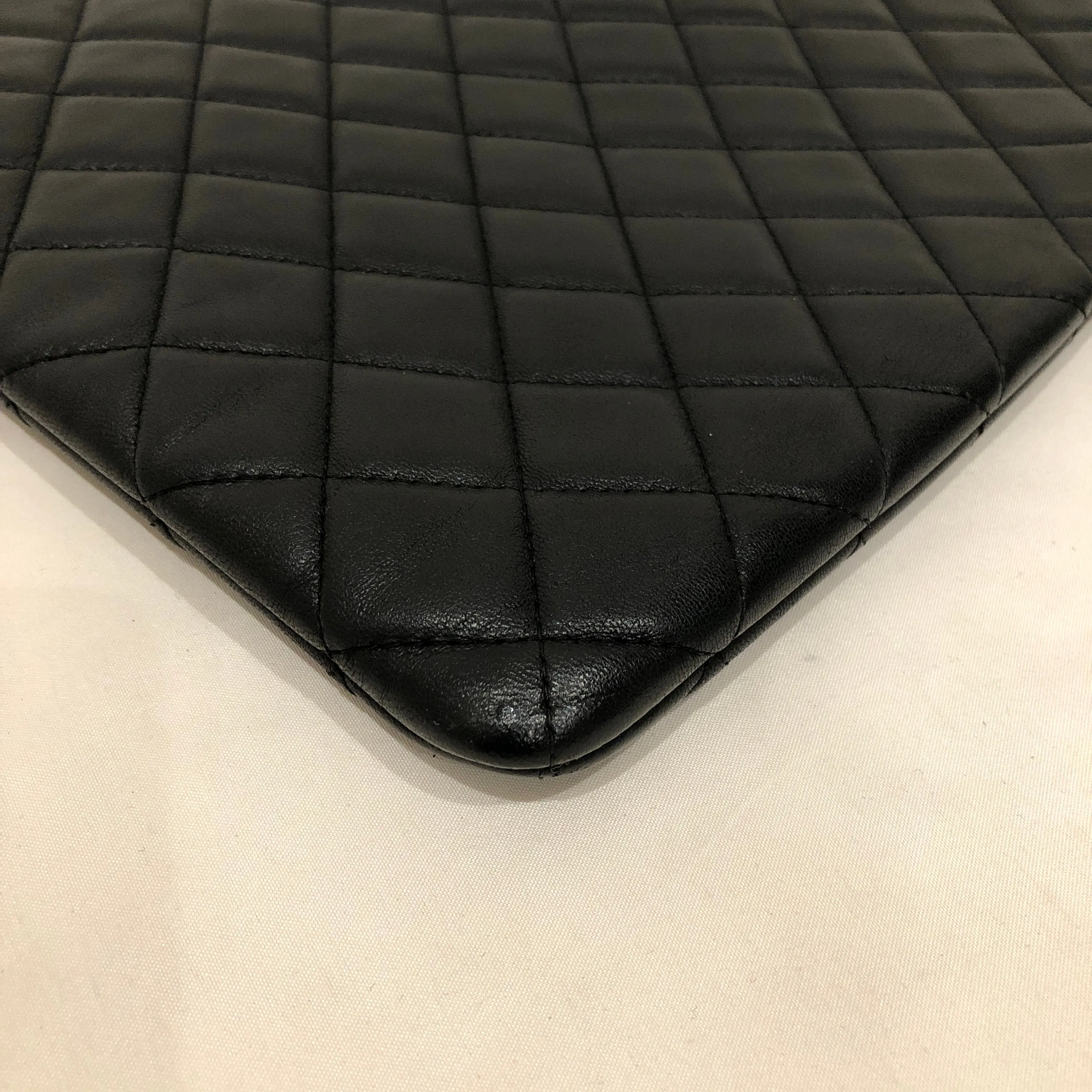 Chanel Black Leather CC Zippy Pouch Sku# 83263
