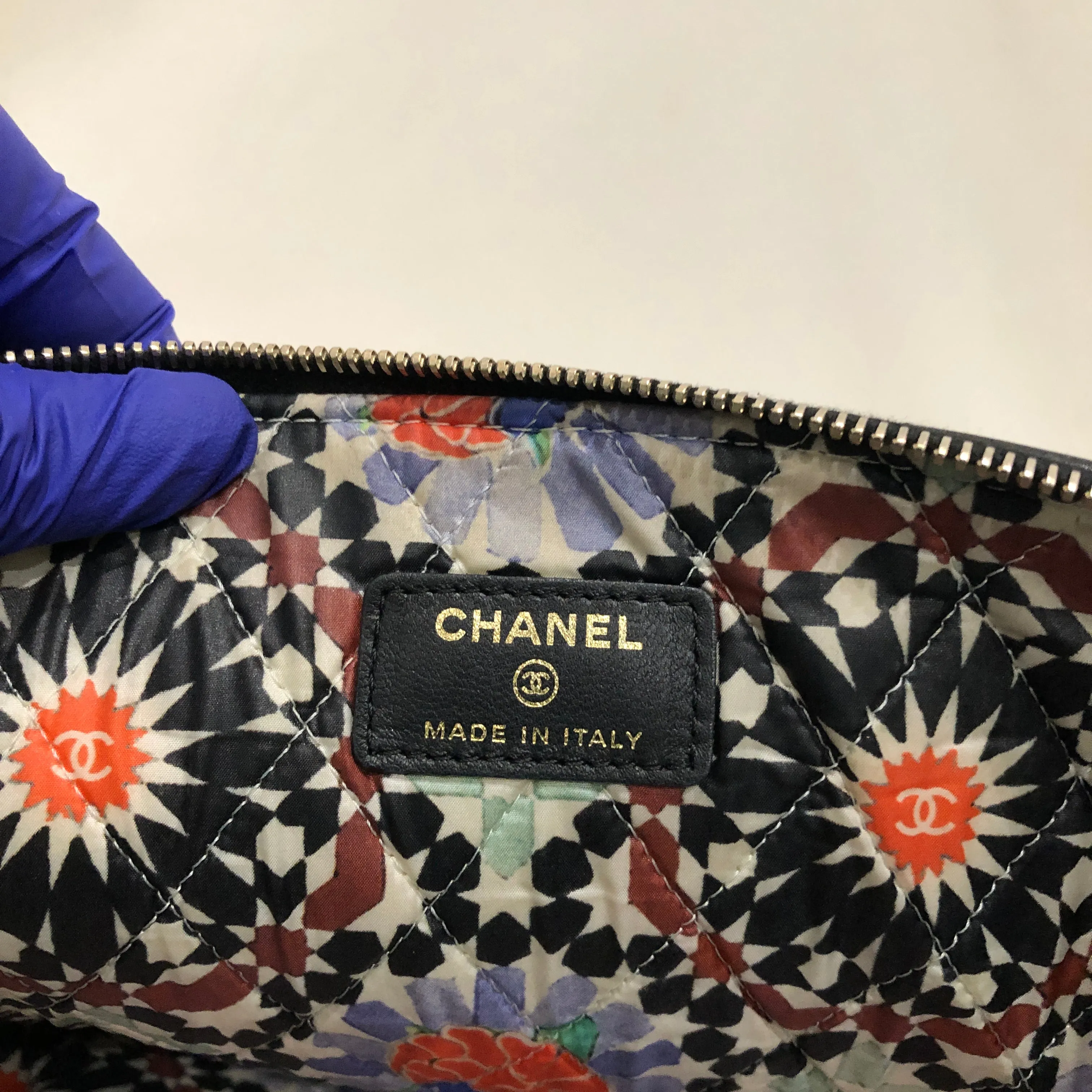 Chanel Black Leather CC Zippy Pouch Sku# 83263