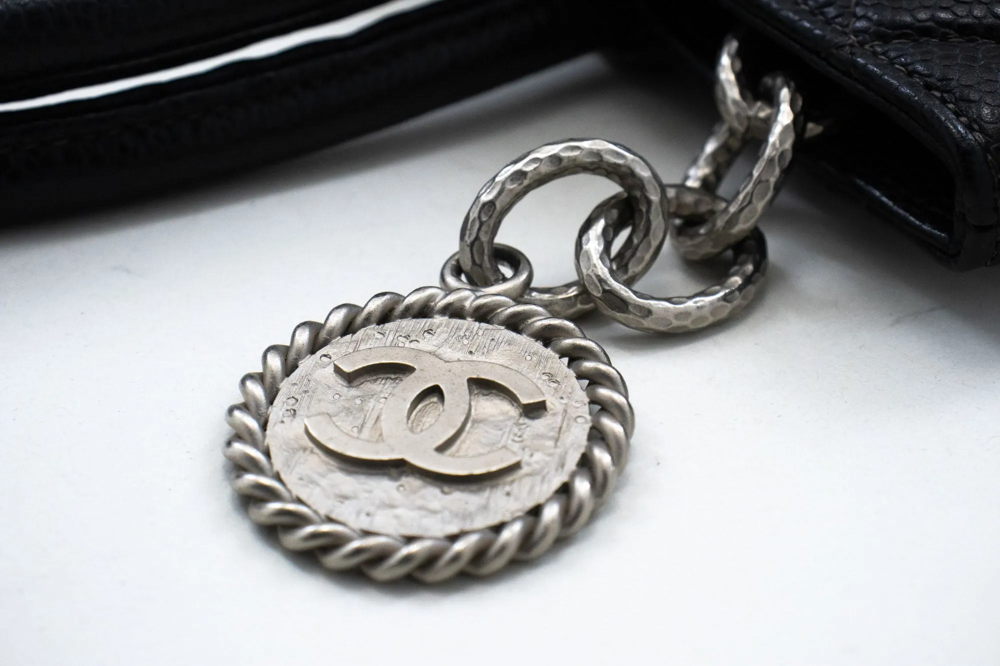 CHANEL Silver Medallion Grained Calfskin Leather Shoulder Bag n54