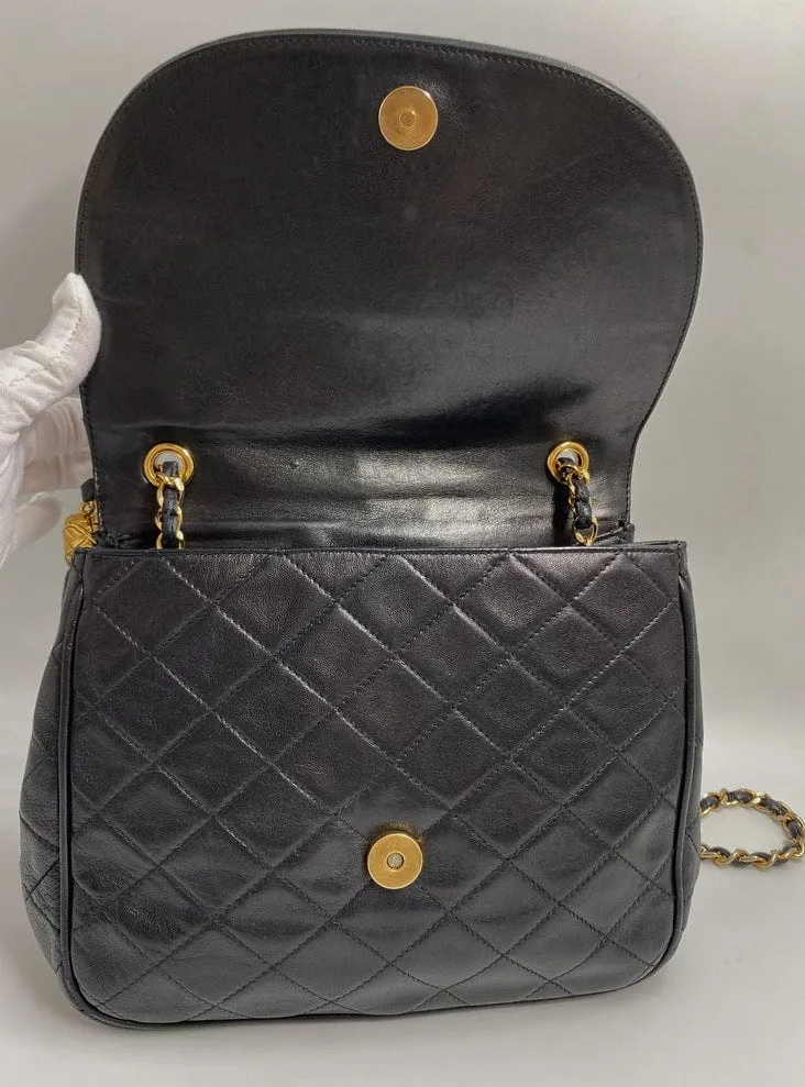 Chanel Vintage Crossbody Flap bag