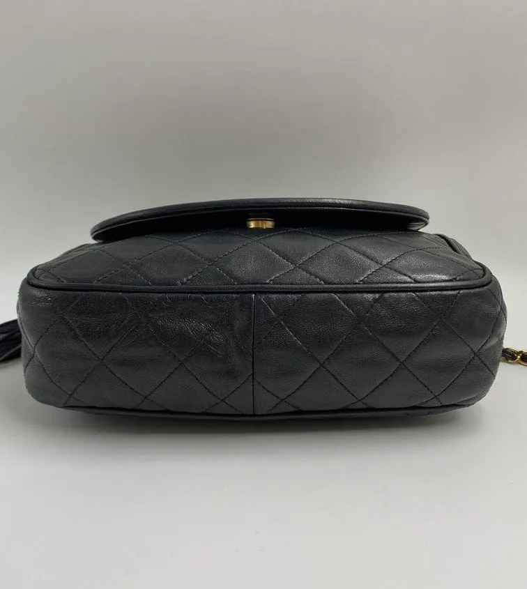Chanel Vintage Crossbody Flap bag