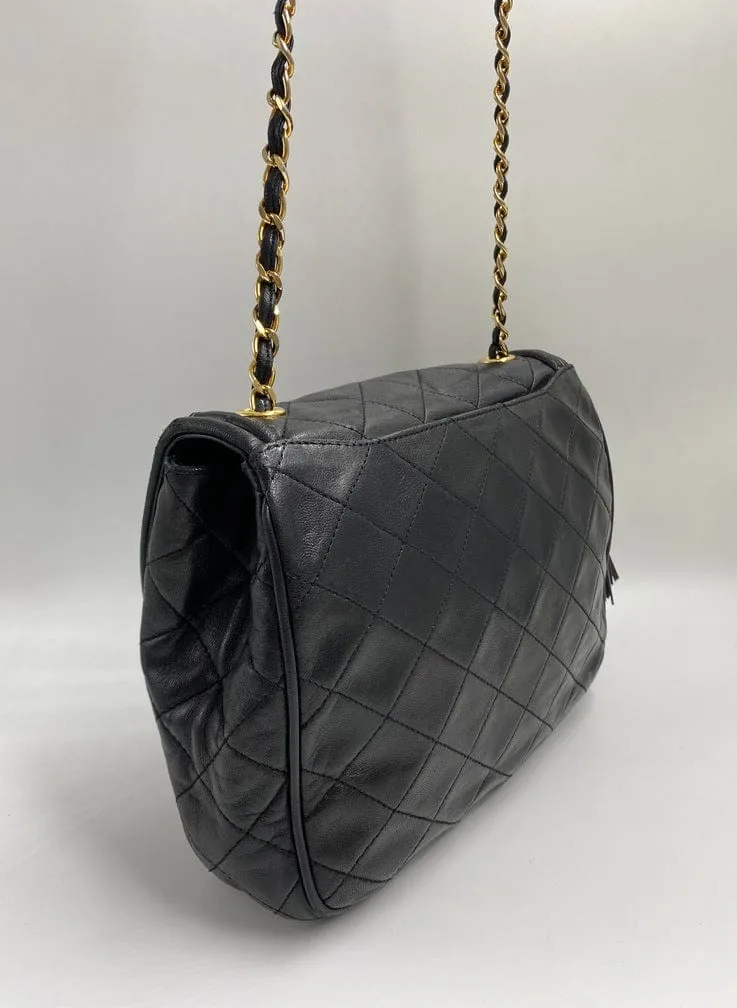 Chanel Vintage Crossbody Flap bag