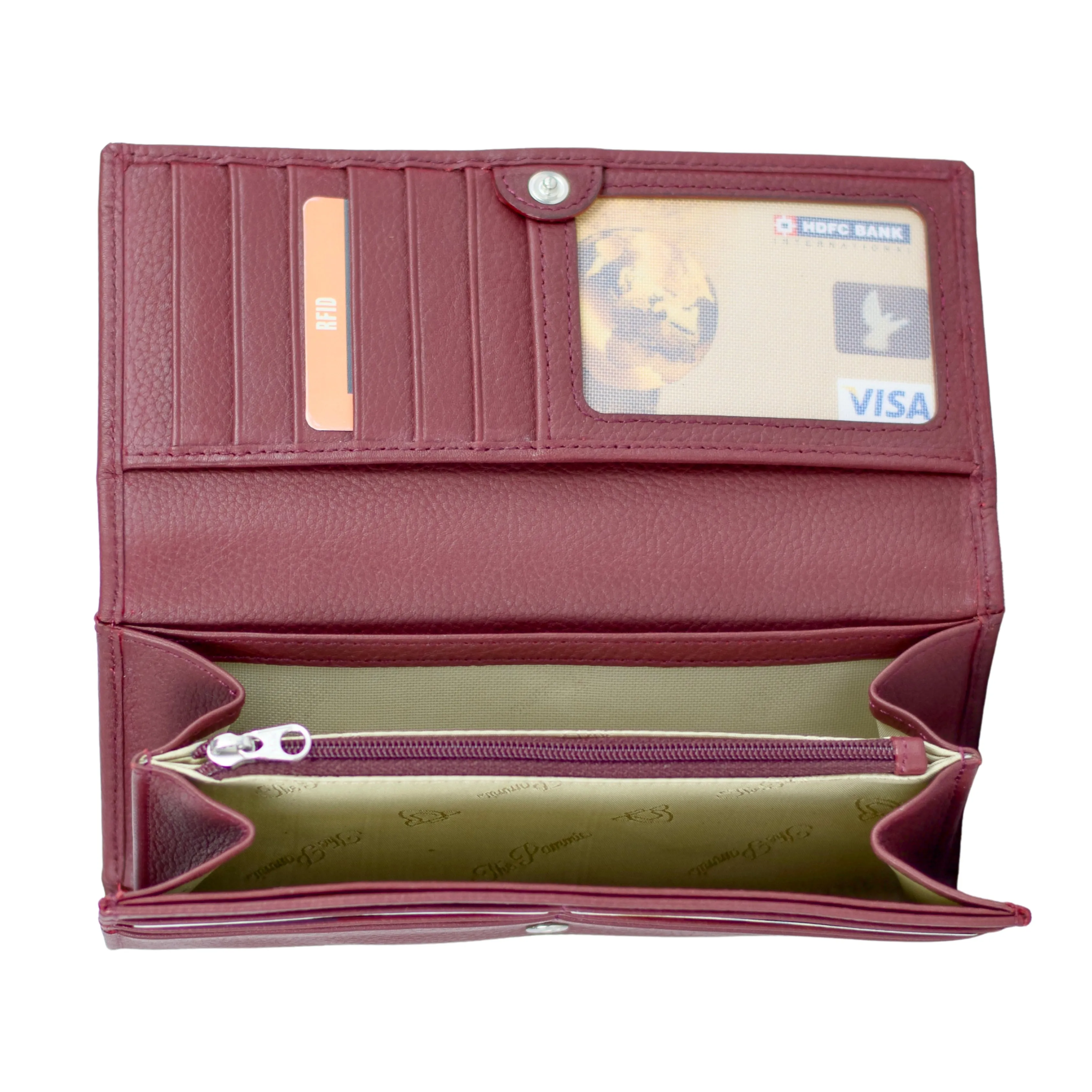 Chic Nest, The Clutch