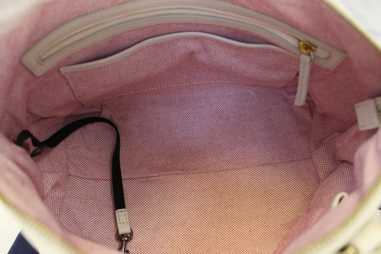 DOONEY & BOURKE White Leather Shoulder Bag