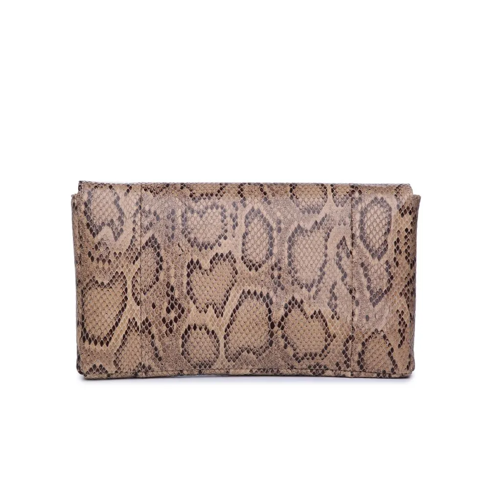 Essie Clutch