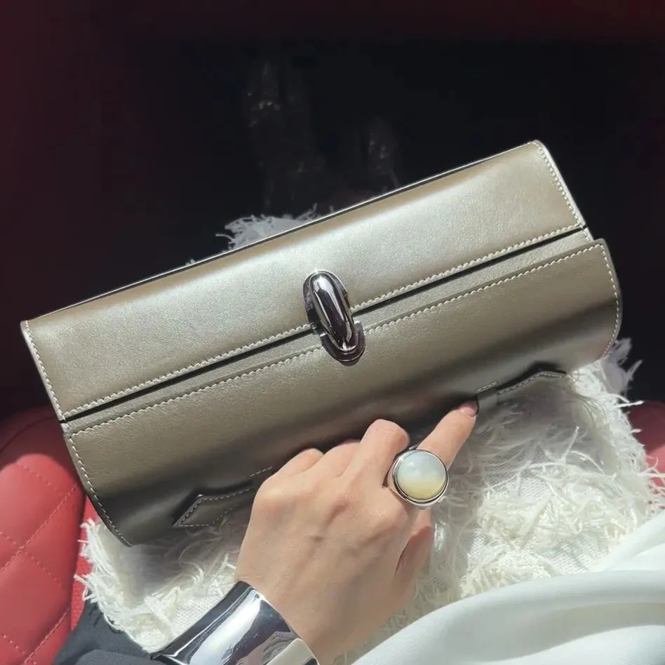 Genuine leather vintage handbag 2025 luxury design French simple calf leather horizontal small square bag fashion women handbag