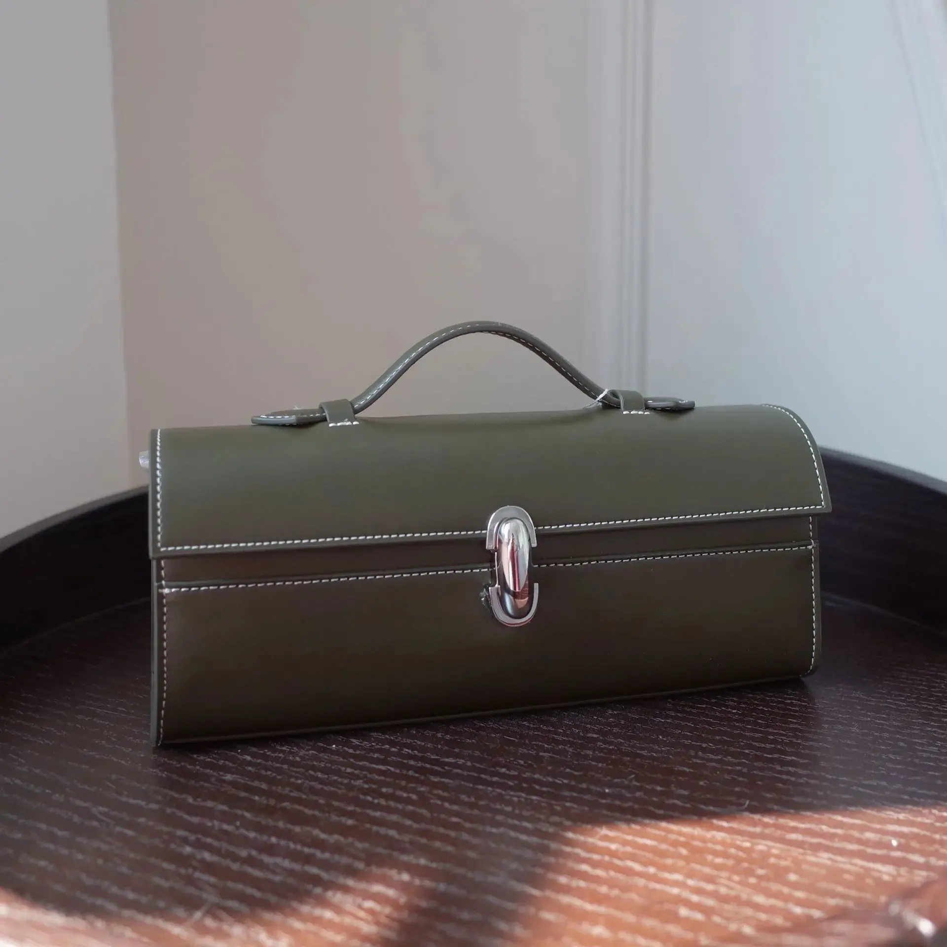 Genuine leather vintage handbag 2025 luxury design French simple calf leather horizontal small square bag fashion women handbag