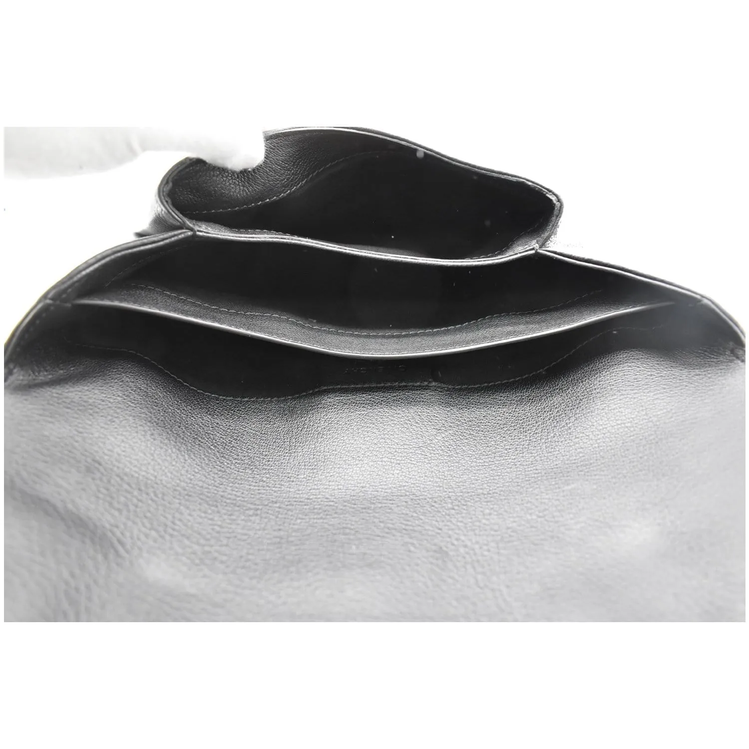 GIVENCHY Antigona Envelope Leather Clutch Black