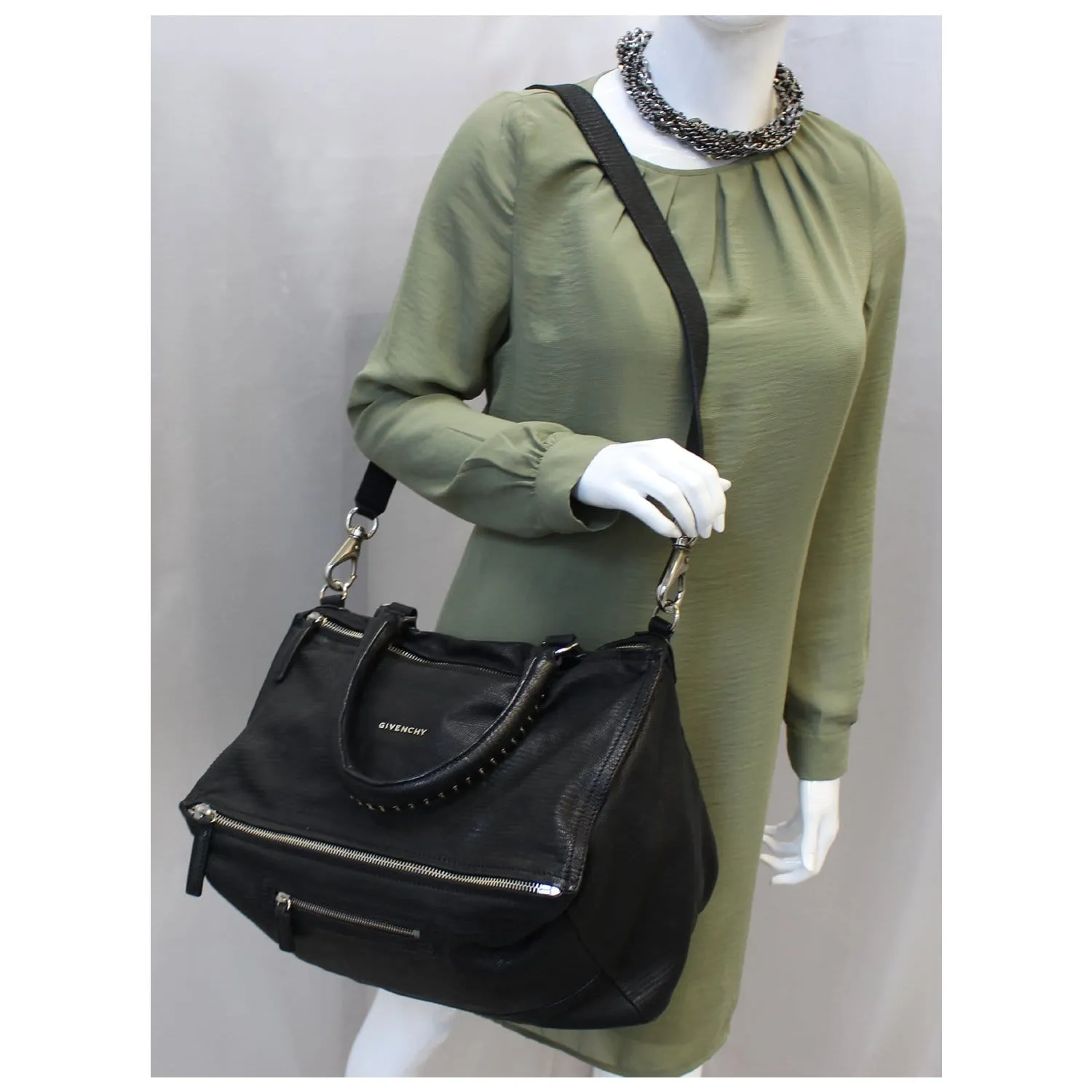 GIVENCHY Pandora Lizard Print Embossed Leather Shoulder Bag Black