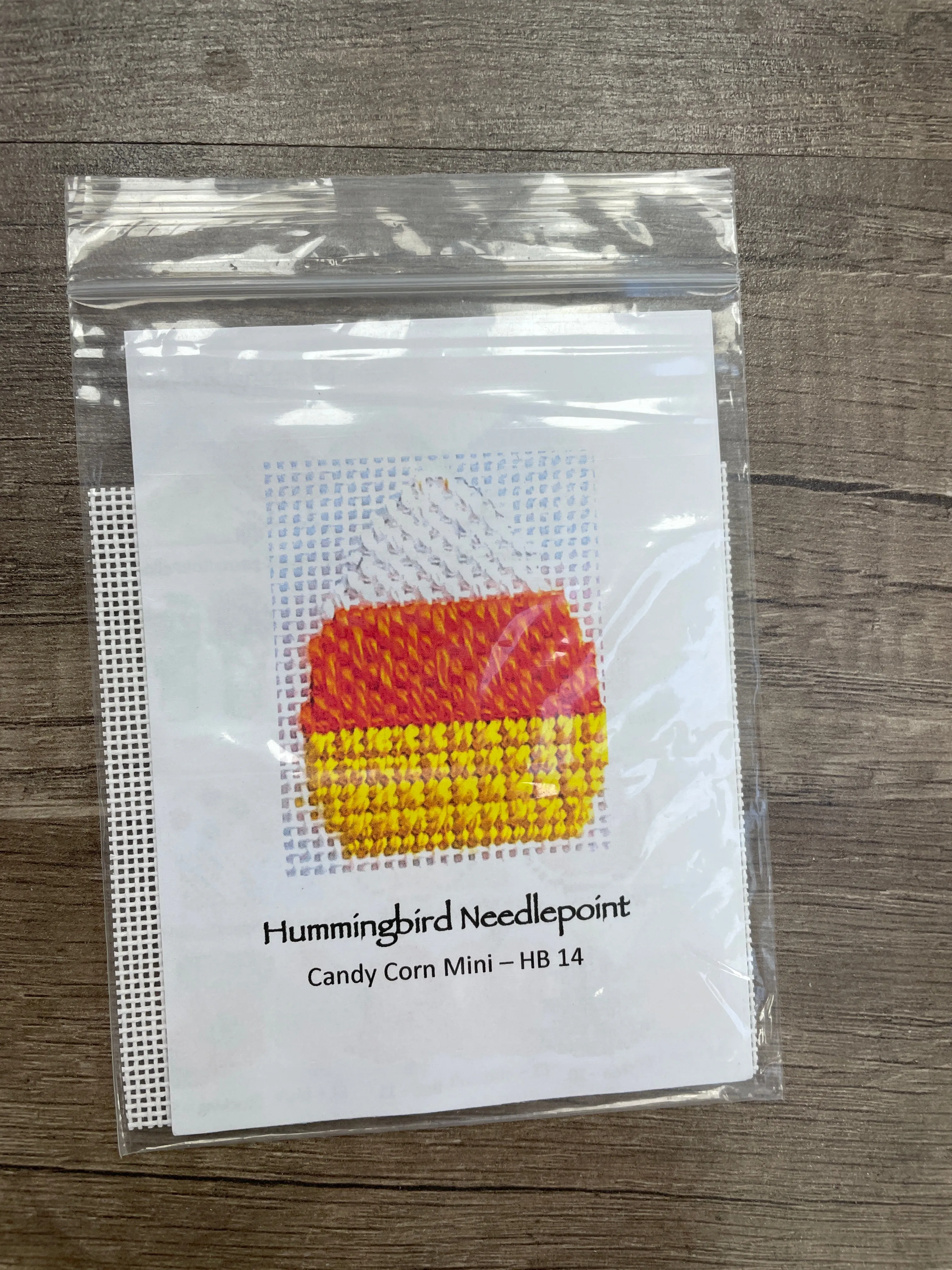 HB-14  - Mini - Candy Corn