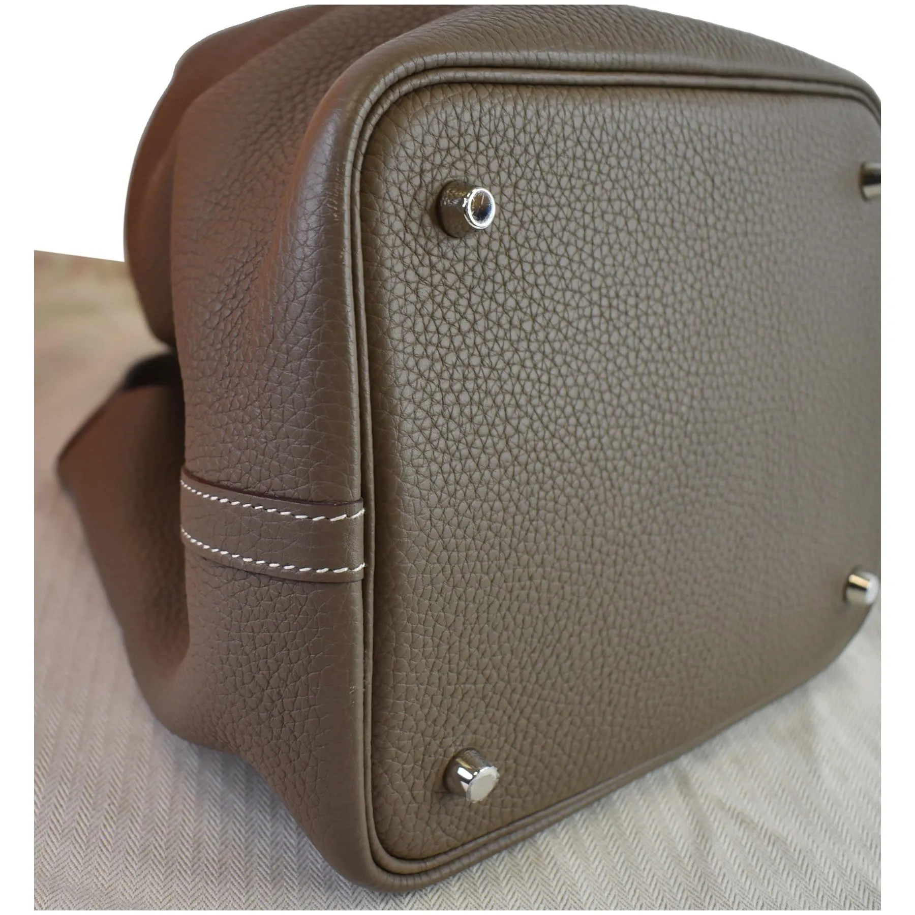HERMES Picotin Lock 22 Taurillon Clemence Leather Satchel Bag Taupe