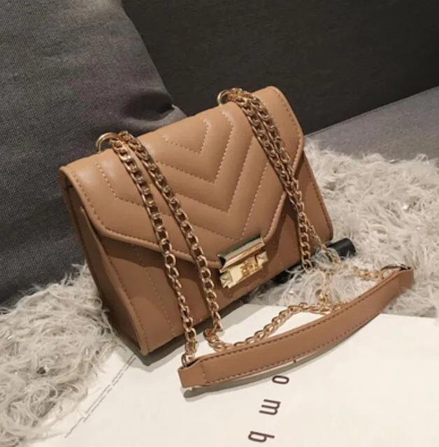 High Quality PU Leather Designer Handbag With Lock Chain