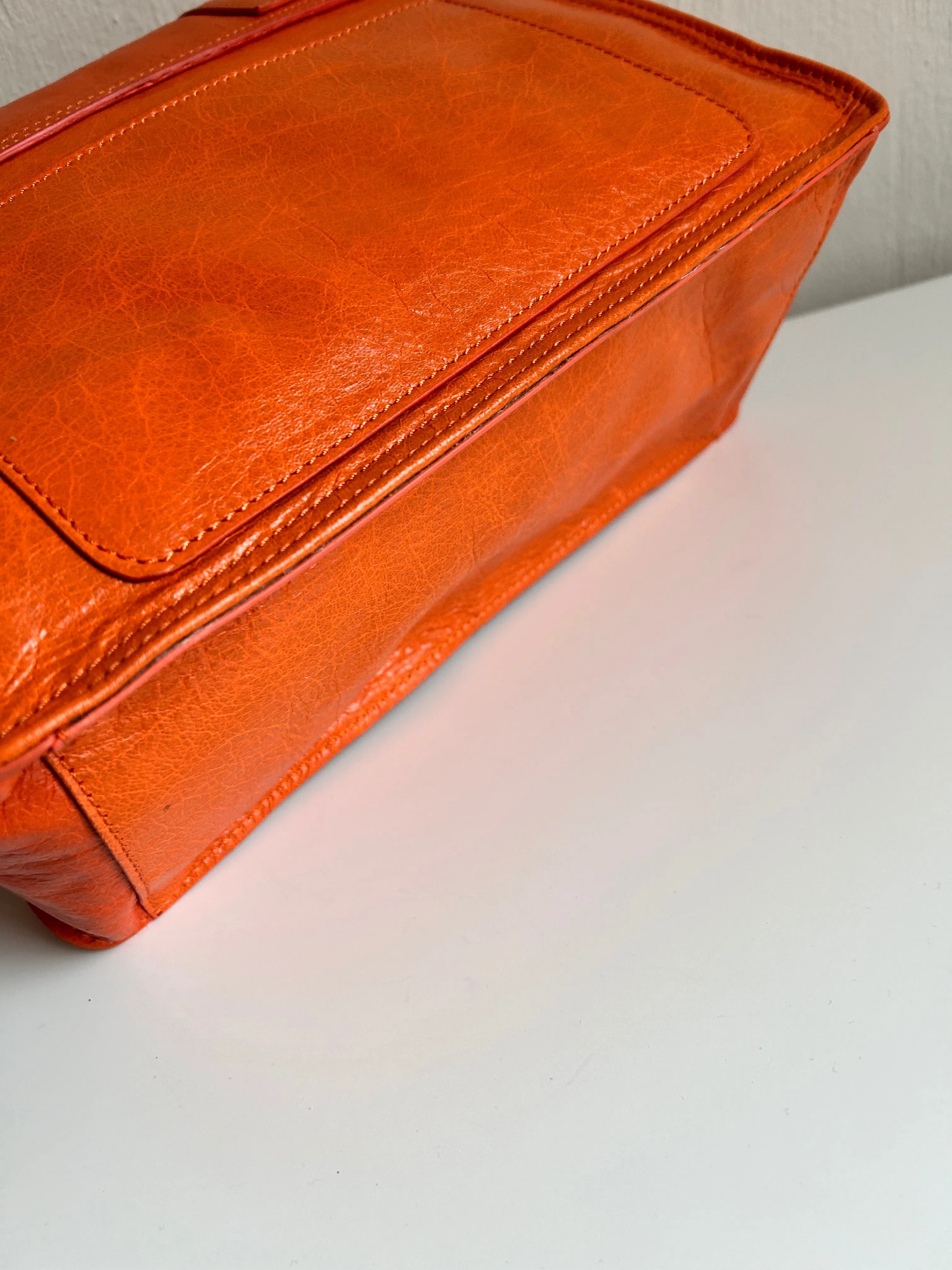 Italian leather organizer handbag