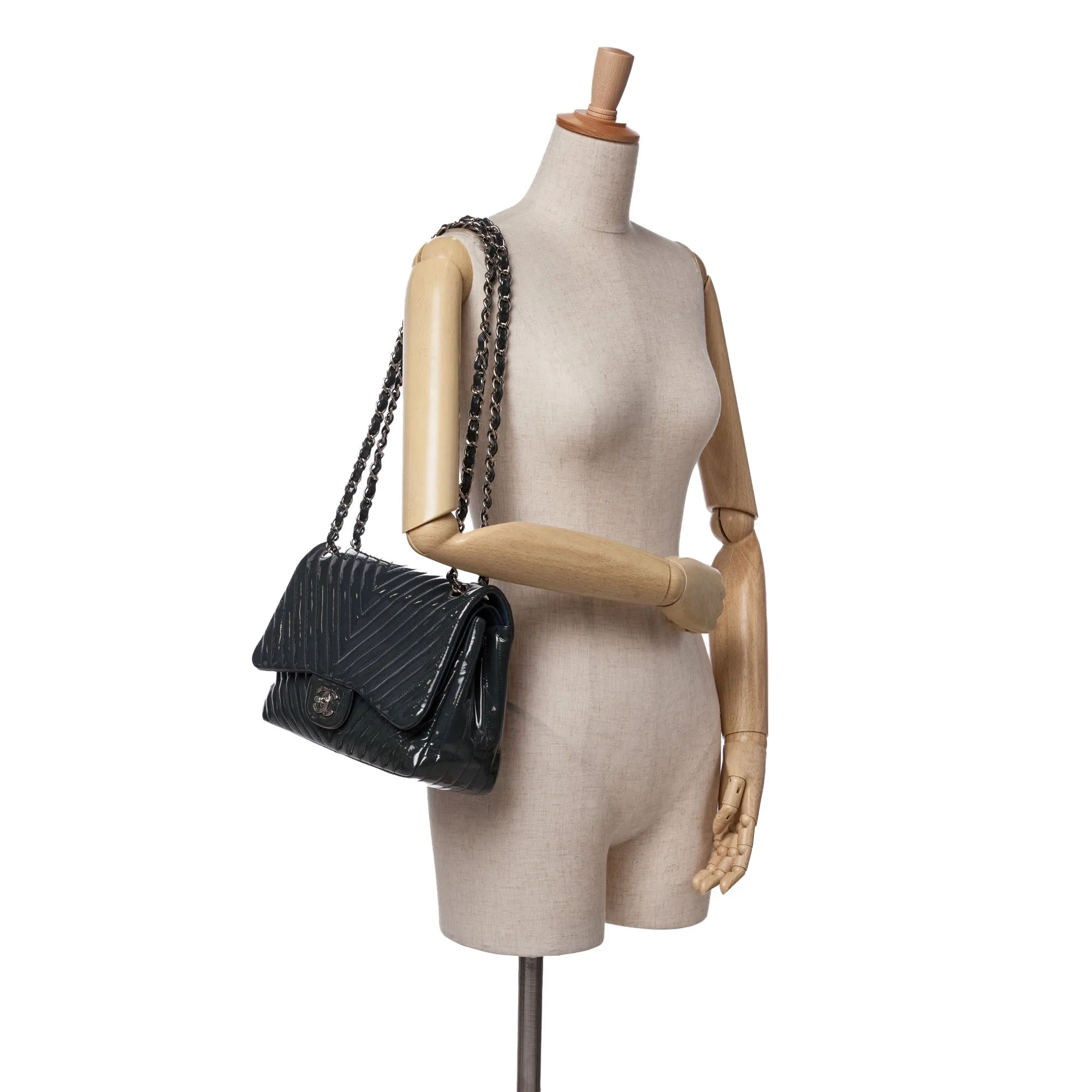 Jumbo Classic Chevron Patent Double Flap