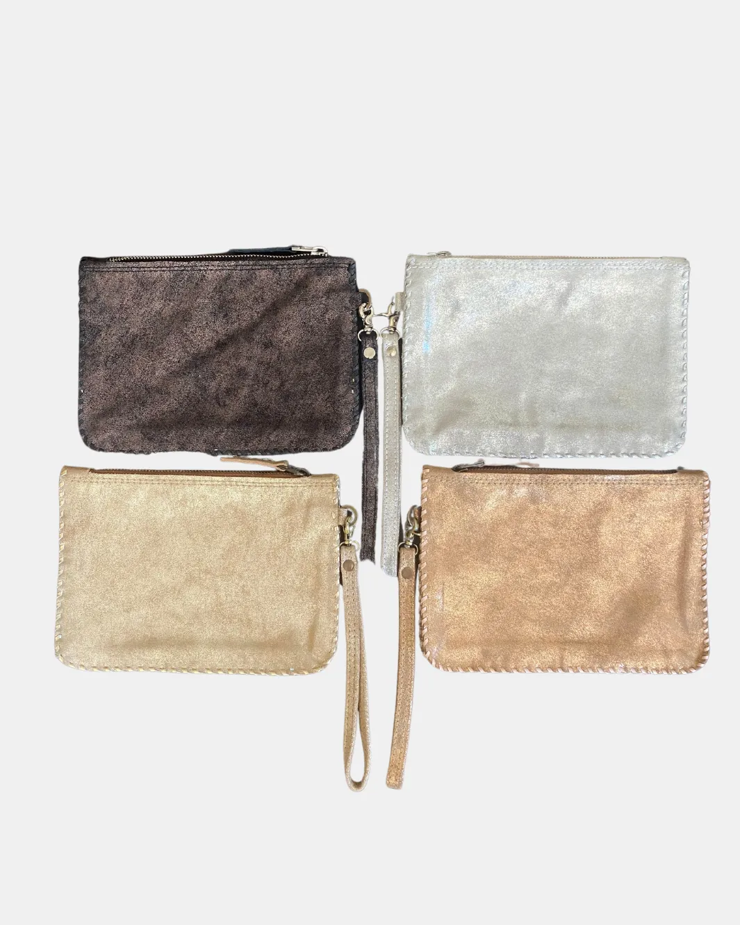LAILA WRISTLET POUCH IN BLACK